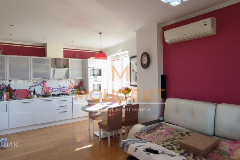 Продаётся 2-комнатная квартира, 62.3 м²