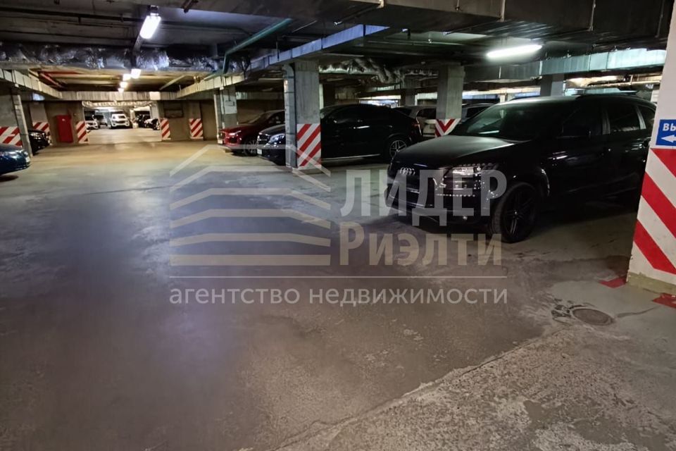 Продаётся машиноместо, 12 м²