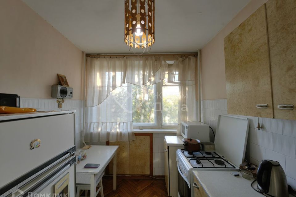 Продаётся 3-комнатная квартира, 57.8 м²