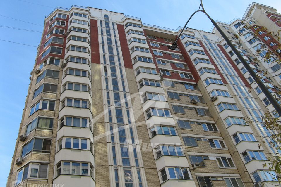 Продаётся 1-комнатная квартира, 38 м²