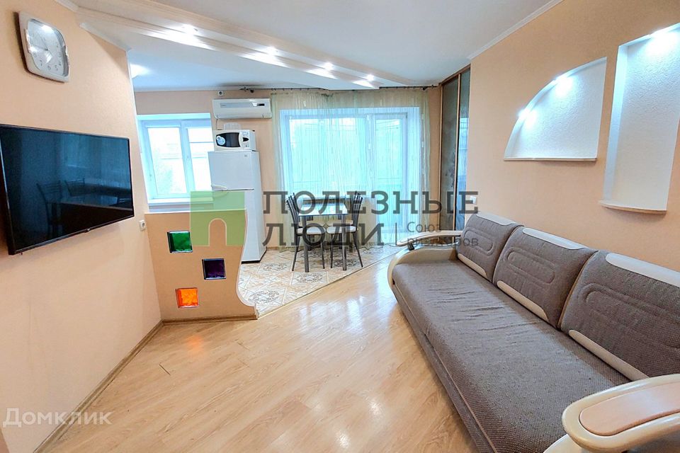 Сдаётся 2-комнатная квартира, 42.4 м²