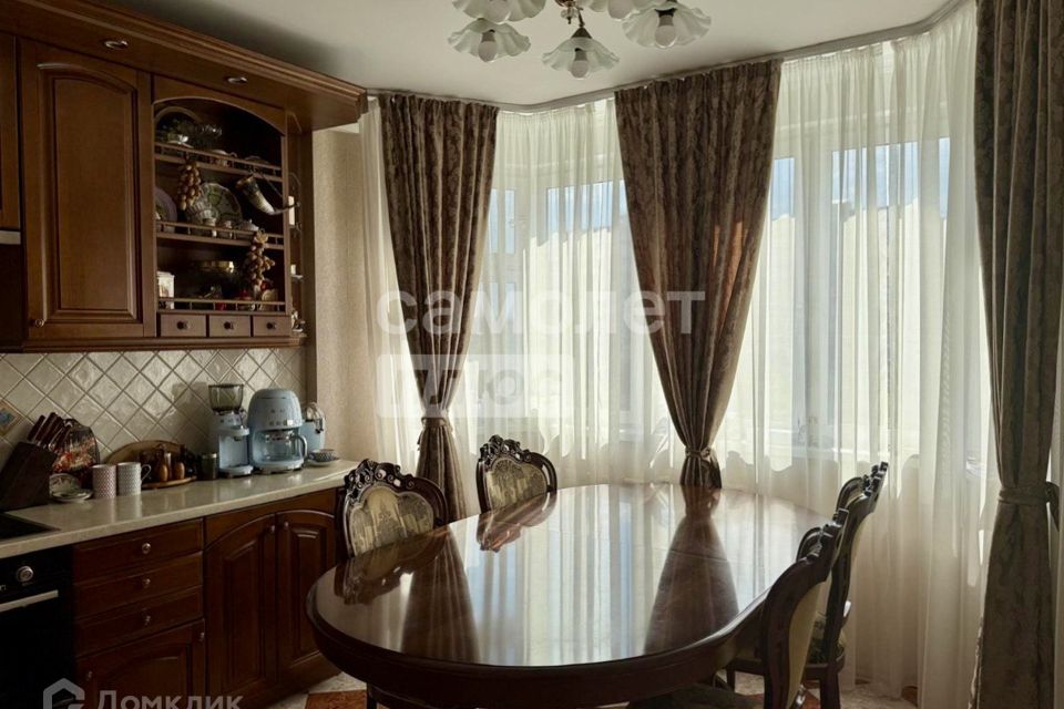 Продаётся 3-комнатная квартира, 79.9 м²