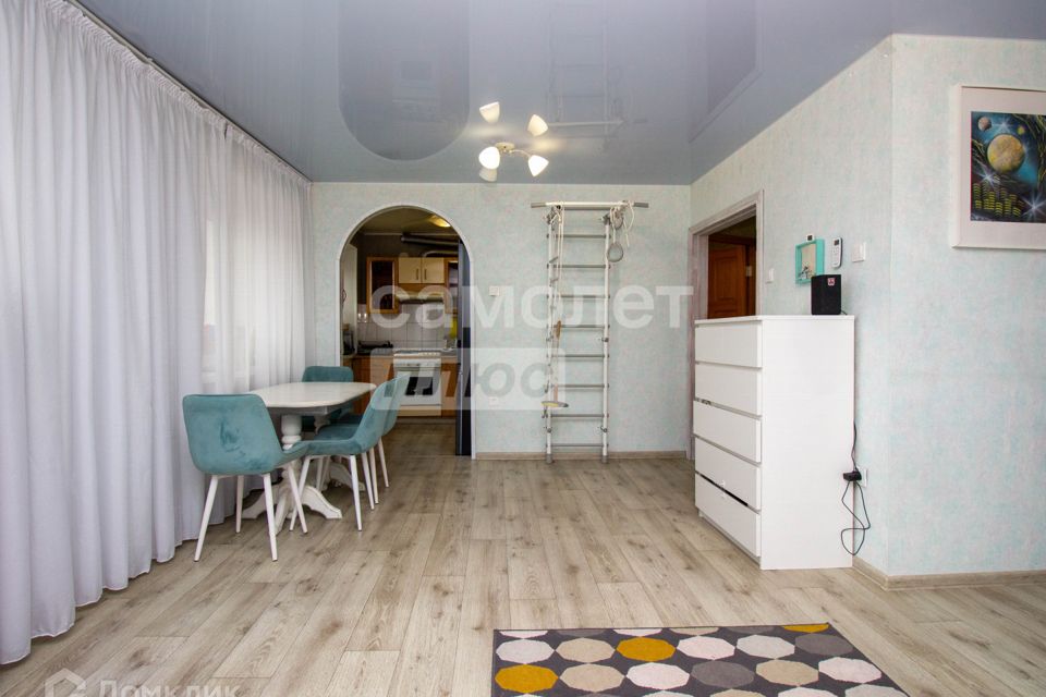 Продаётся 3-комнатная квартира, 61.2 м²