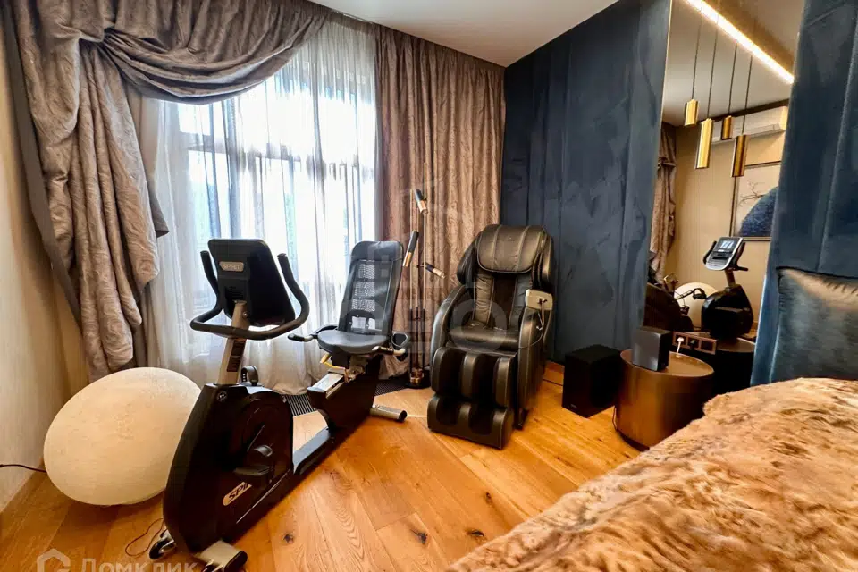 Продаётся 1-комнатная квартира, 78.2 м²