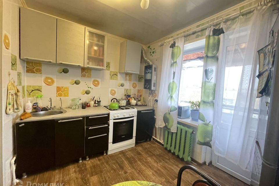 Продаётся 3-комнатная квартира, 63.5 м²