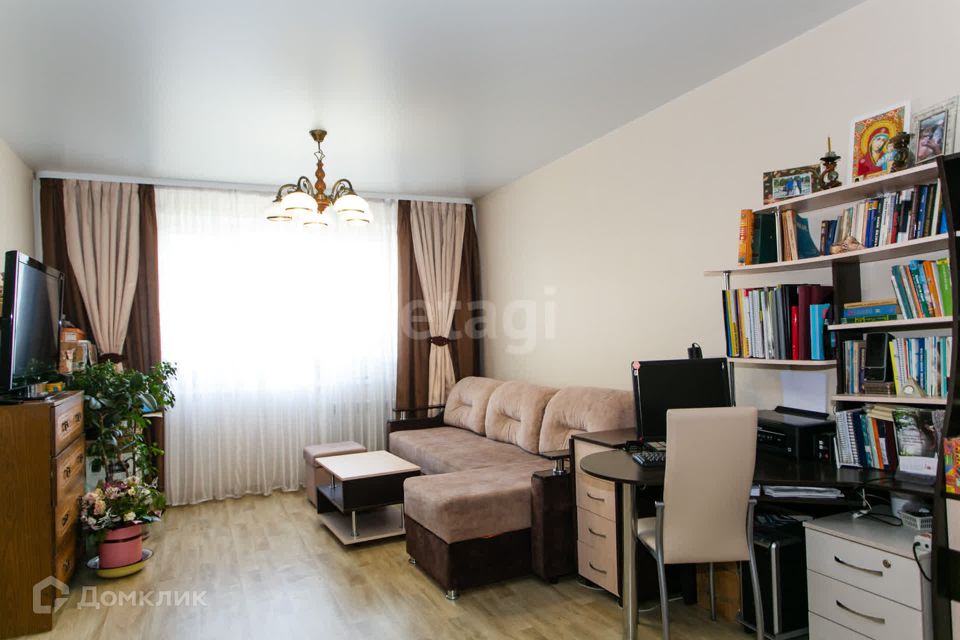 Продаётся 1-комнатная квартира, 48 м²