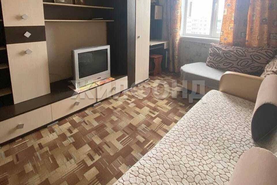 Продаётся комната в 3-комн. квартире, 12 м²