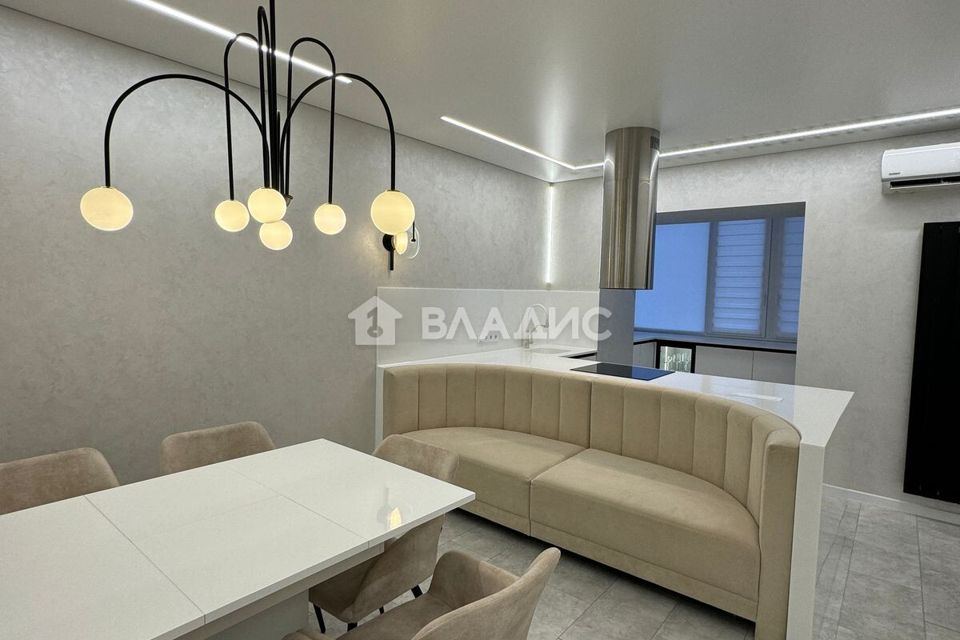 Продаётся 1-комнатная квартира, 50 м²