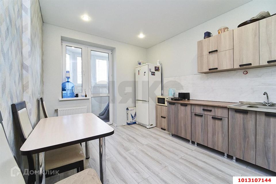 Продаётся 1-комнатная квартира, 37.5 м²