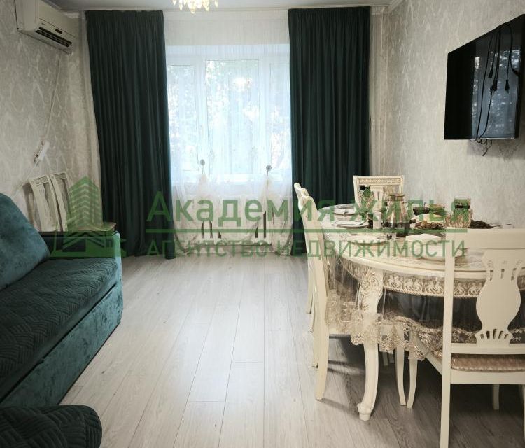 Продаётся 3-комнатная квартира, 64.4 м²