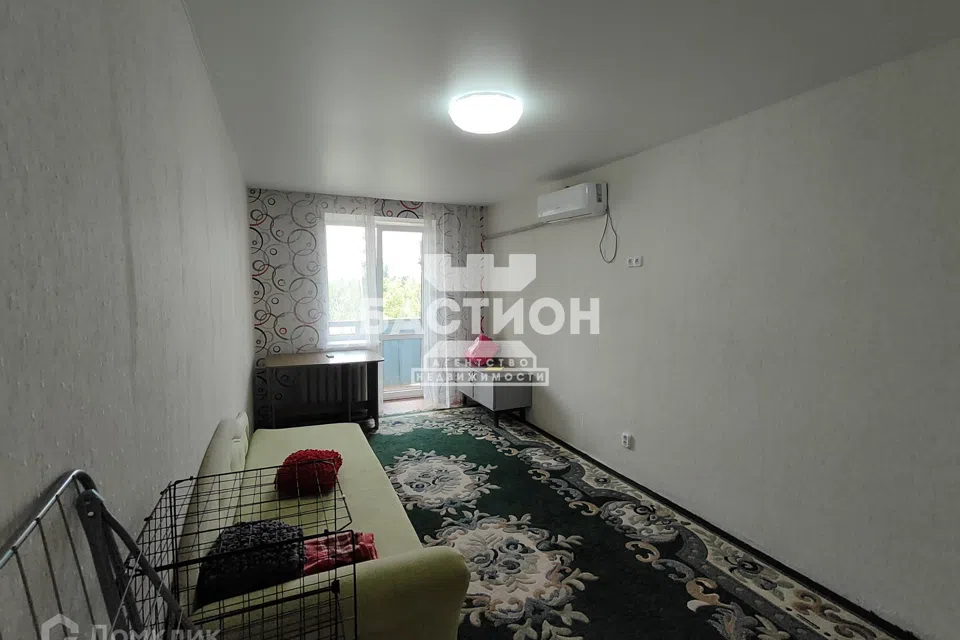 Продаётся 3-комнатная квартира, 60.8 м²