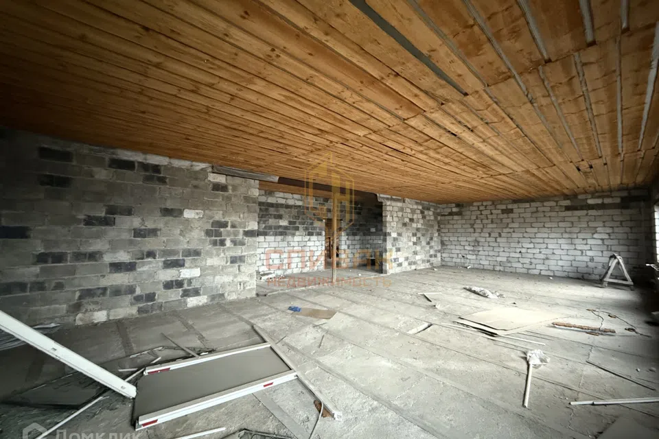 Продаётся 2-этажный дом, 361 м²