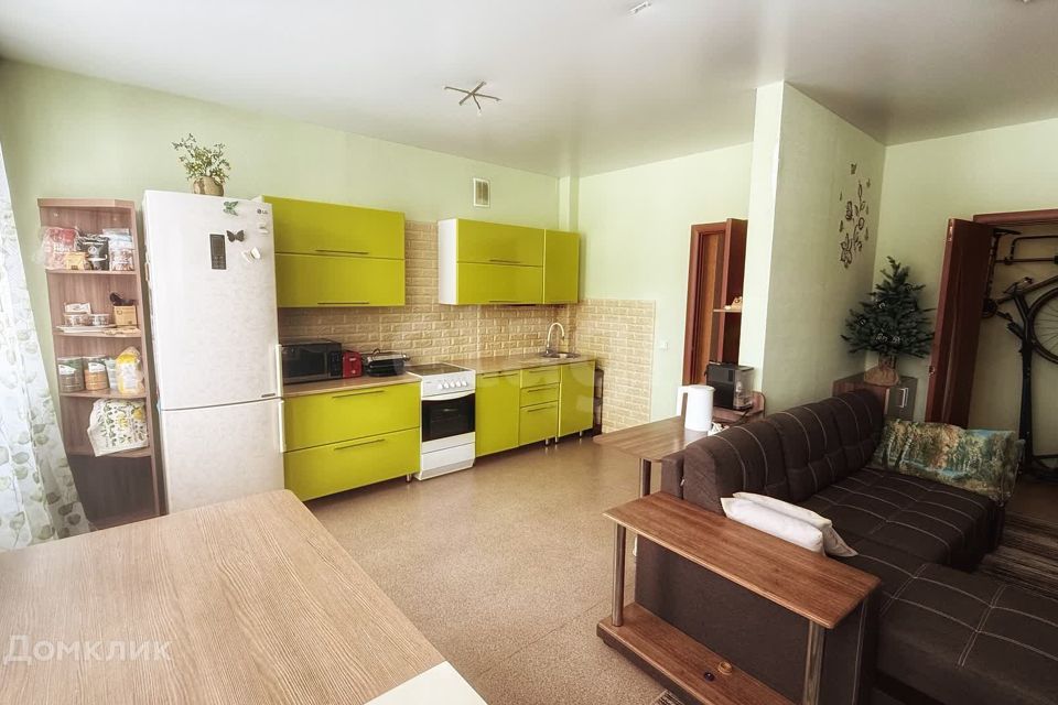 Продаётся 3-комнатная квартира, 67.9 м²