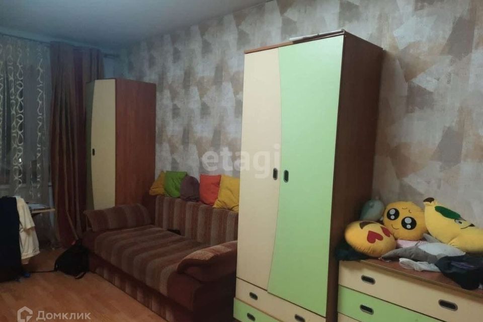 Продаётся 3-комнатная квартира, 98 м²