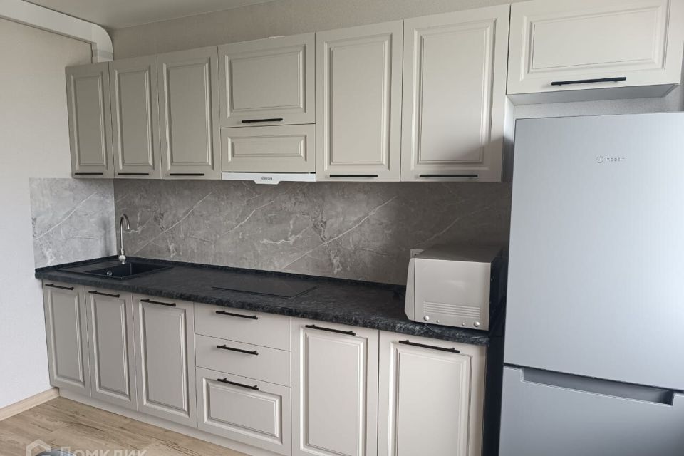 Сдаётся 2-комнатная квартира, 56 м²