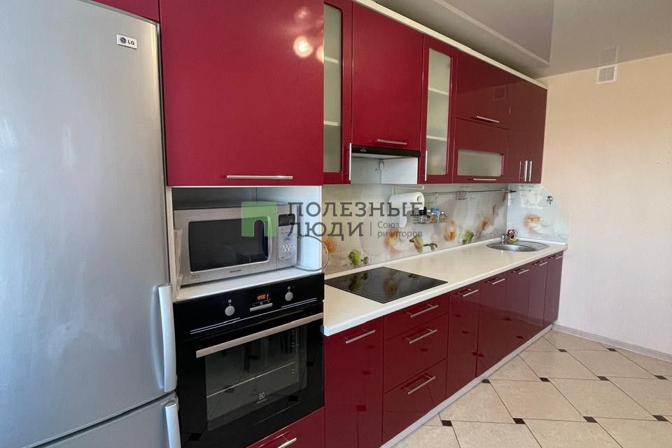 Продаётся 3-комнатная квартира, 76.7 м²
