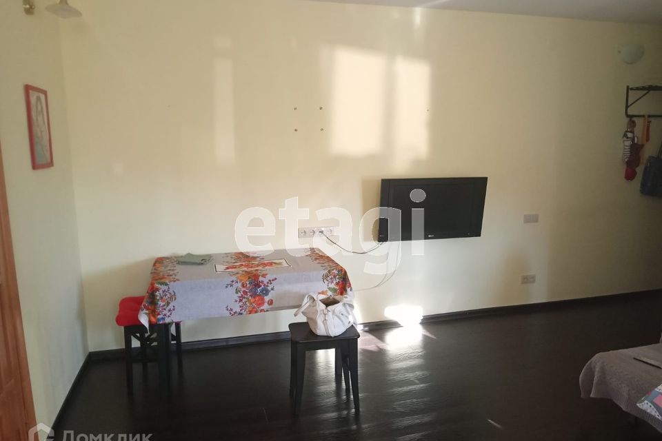 Продаётся 4-комнатная квартира, 56 м²