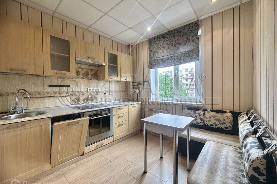 Продаётся 3-комнатная квартира, 70.3 м²