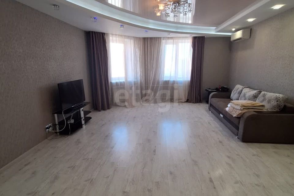 Продаётся 2-комнатная квартира, 89 м²