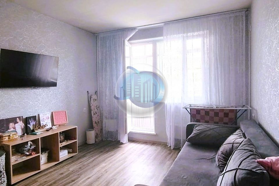 Продаётся 1-комнатная квартира, 38 м²