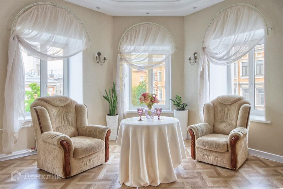Продаётся 4-комнатная квартира, 120 м²