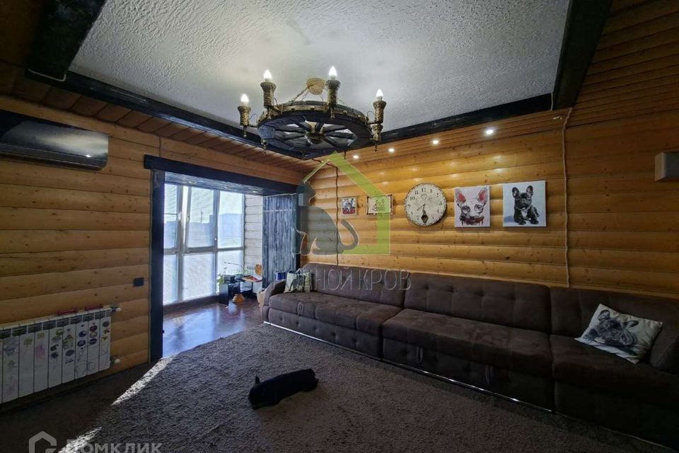 Продаётся 4-комнатная квартира, 191 м²