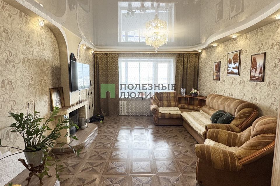 Продаётся 4-комнатная квартира, 93.2 м²