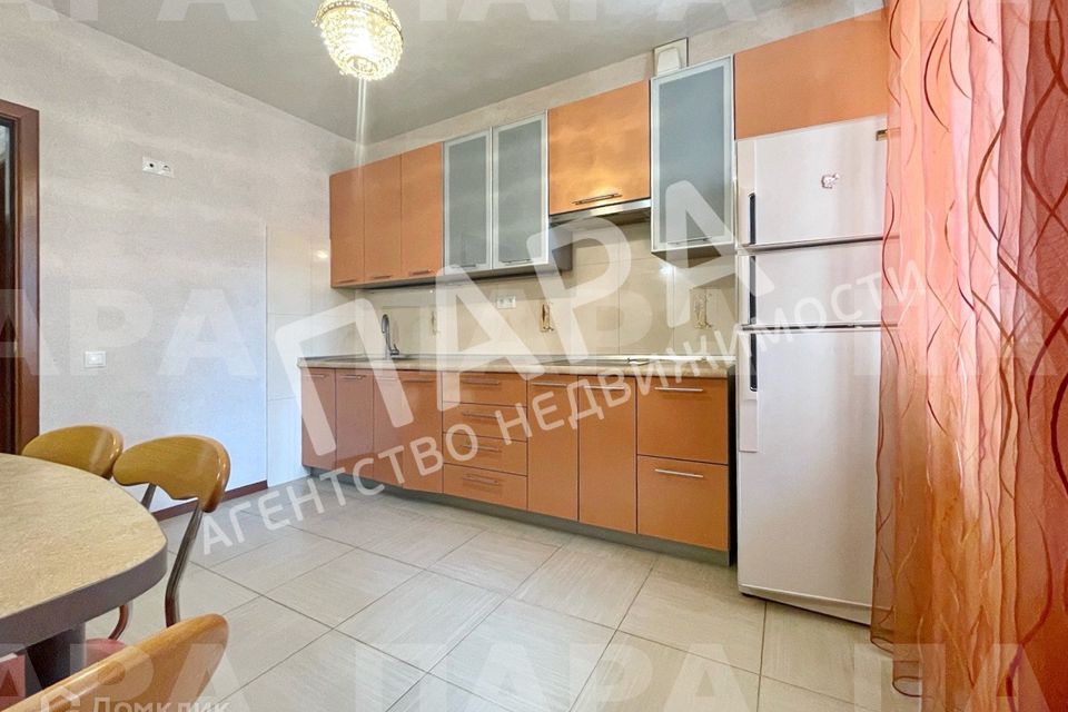 Сдаётся 1-комнатная квартира, 54 м²