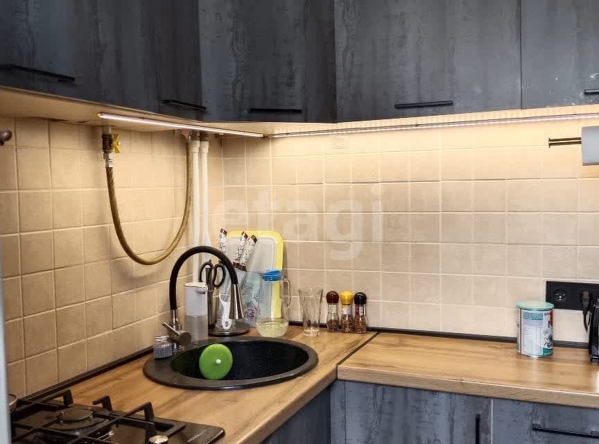Продаётся 2-комнатная квартира, 42.8 м²