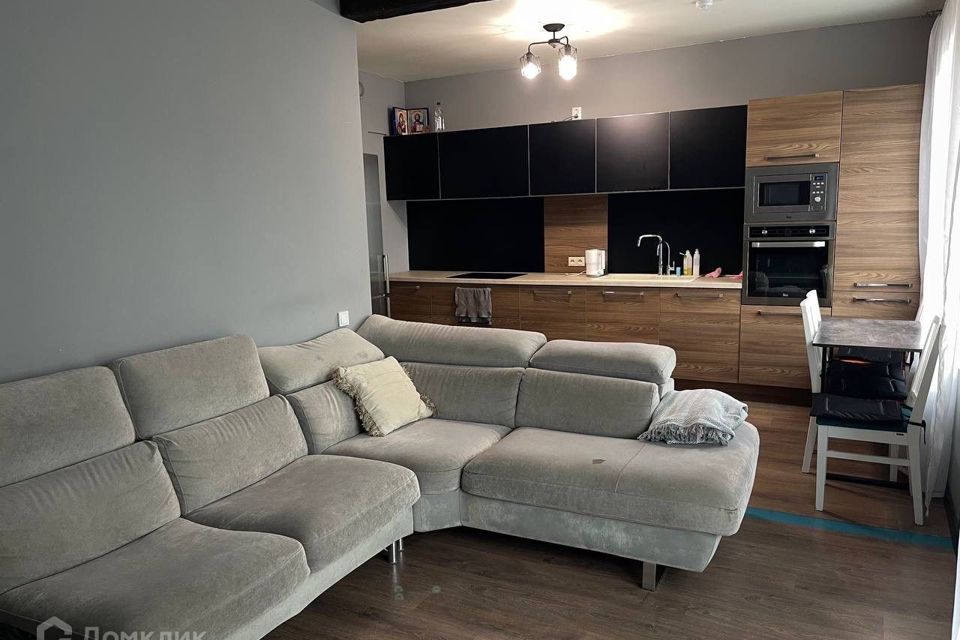 Сдаётся 2-комнатная квартира, 66.7 м²