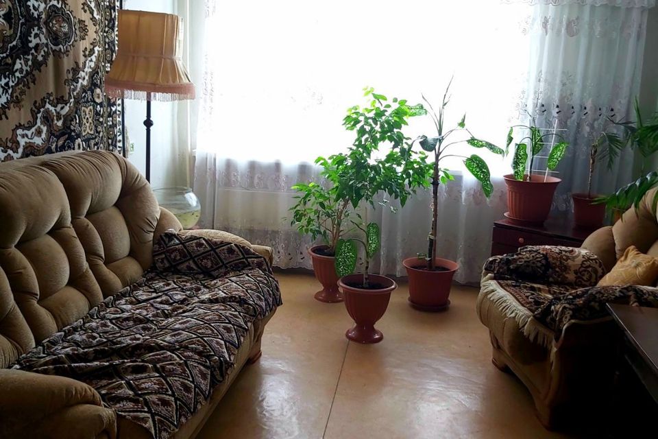 Продаётся 4-комнатная квартира, 73 м²