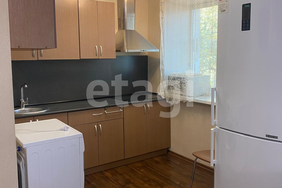 Сдаётся 2-комнатная квартира, 54.6 м²