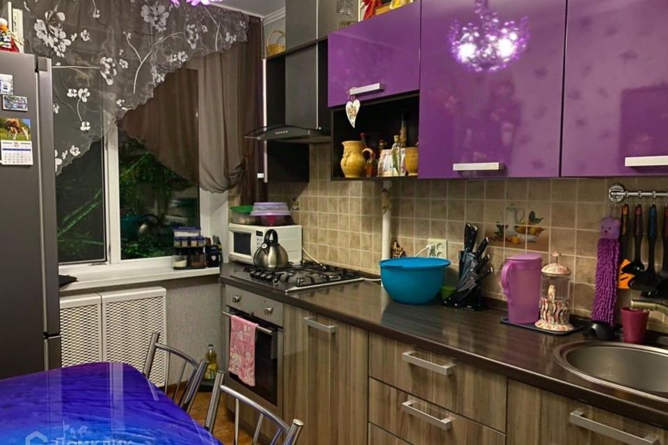 Продаётся 3-комнатная квартира, 60 м²