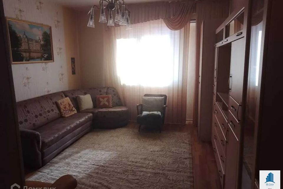 Сдаётся 2-комнатная квартира, 70 м²