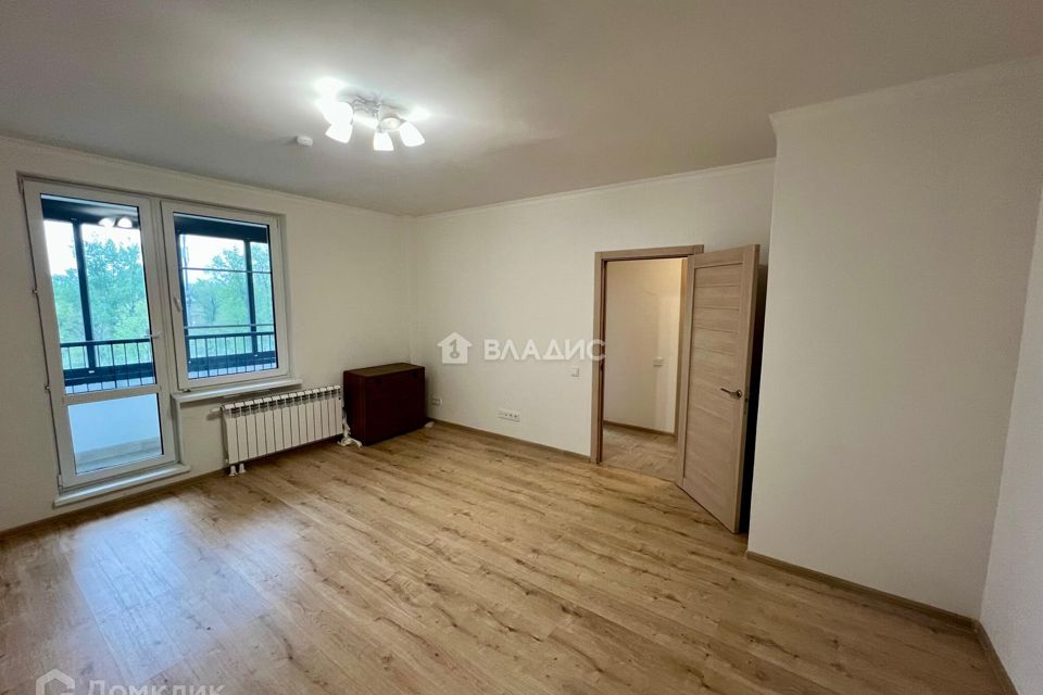 Продаётся 1-комнатная квартира, 42 м²
