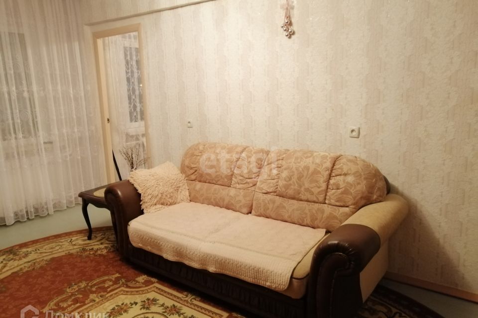 Продаётся 3-комнатная квартира, 47.8 м²