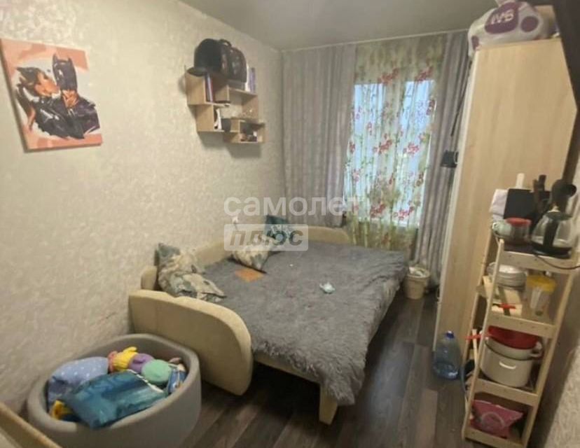 Продаётся комната в 3-комн. квартире, 10.2 м²