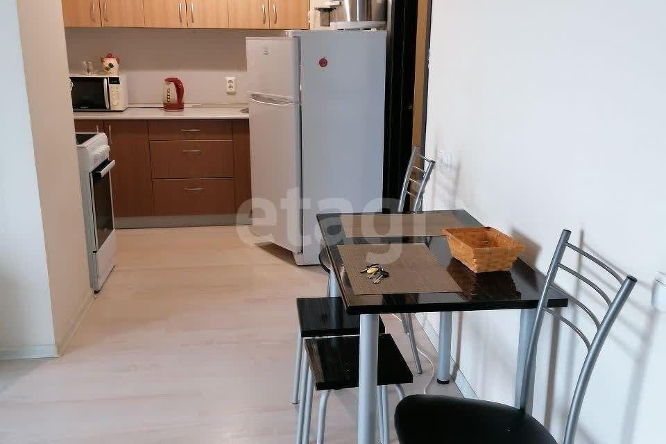 Продаётся 1-комнатная квартира, 51 м²