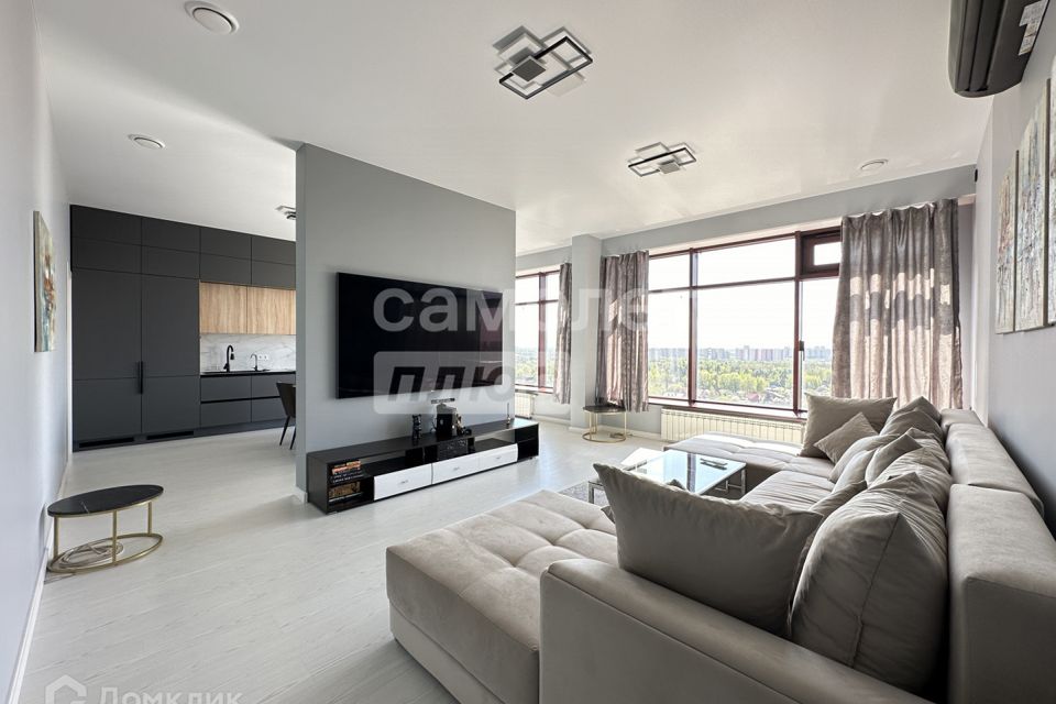 Продаётся 4-комнатная квартира, 153.4 м²
