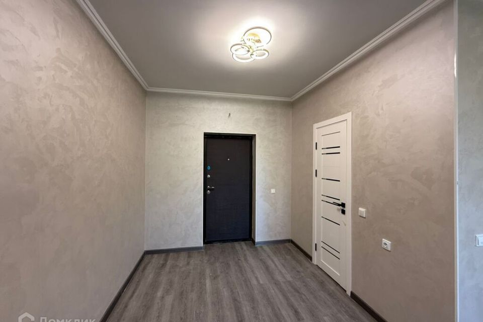 Продаётся 1-комнатная квартира, 49 м²