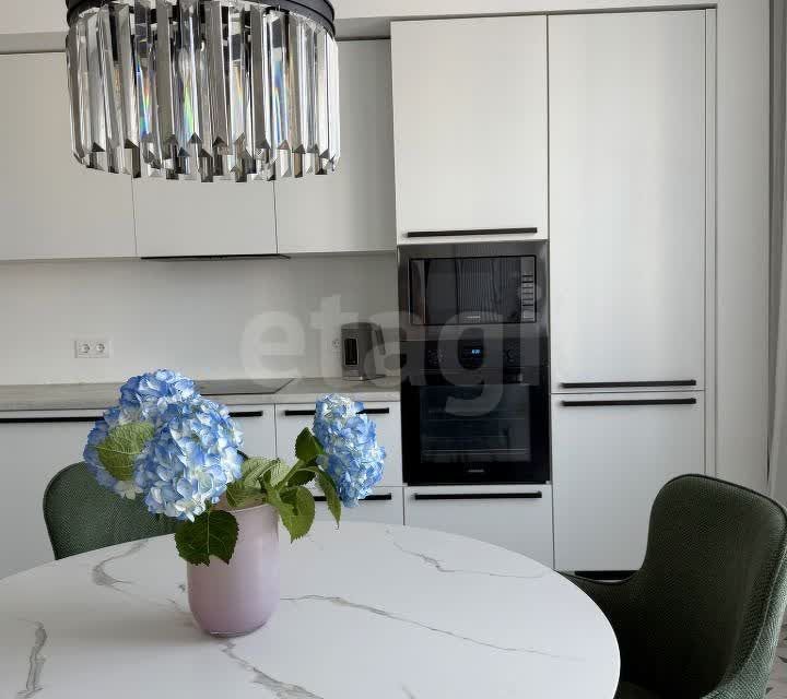 Продаётся 2-комнатная квартира, 78 м²