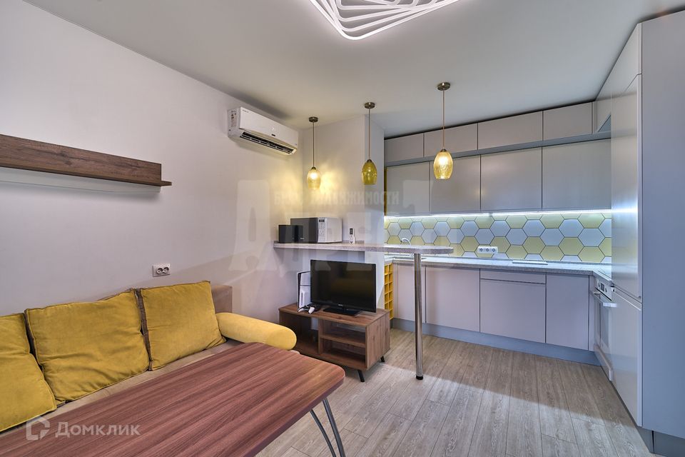 Продаётся 2-комнатная квартира, 56.6 м²