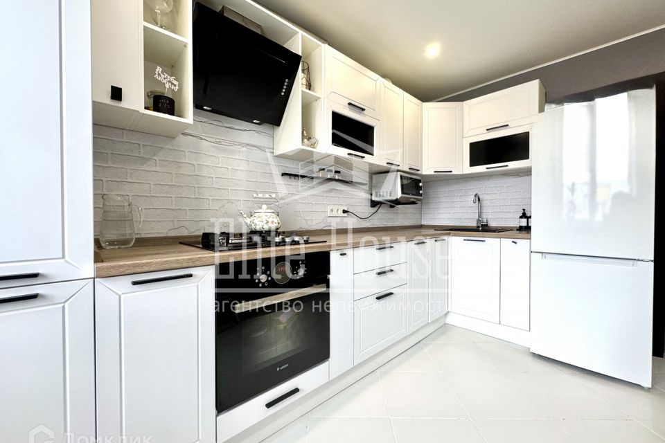 Продаётся 2-комнатная квартира, 56.1 м²