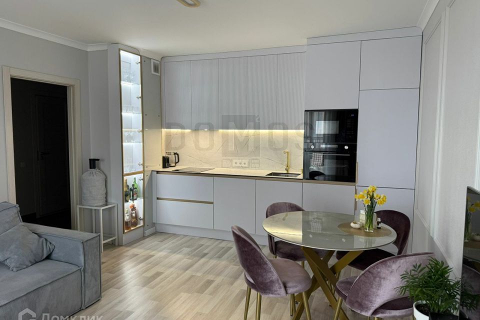 Продаётся 1-комнатная квартира, 48.2 м²