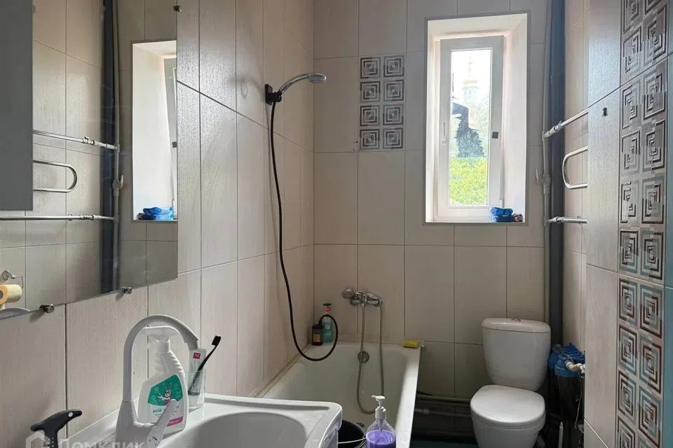 Продаётся 3-комнатная квартира, 54.3 м²