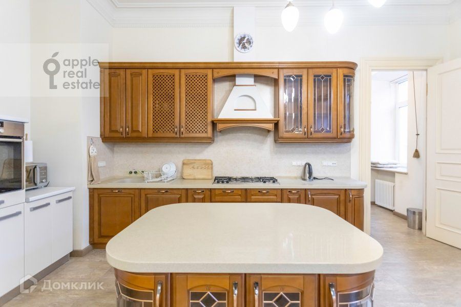 Сдаётся 4-комнатная квартира, 160 м²