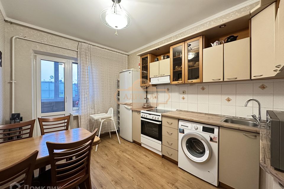 Продаётся 3-комнатная квартира, 93 м²