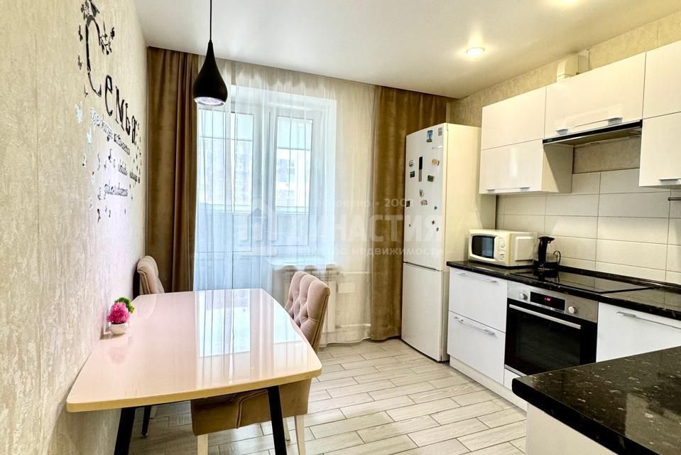 Продаётся 2-комнатная квартира, 54 м²