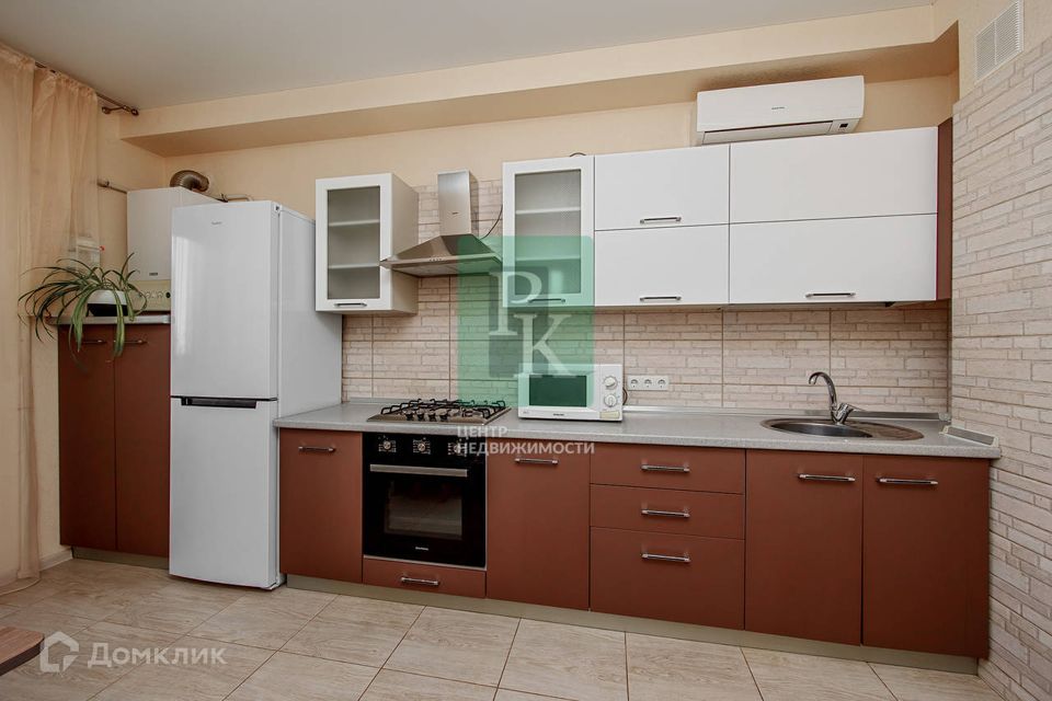 Продаётся 1-комнатная квартира, 48.5 м²