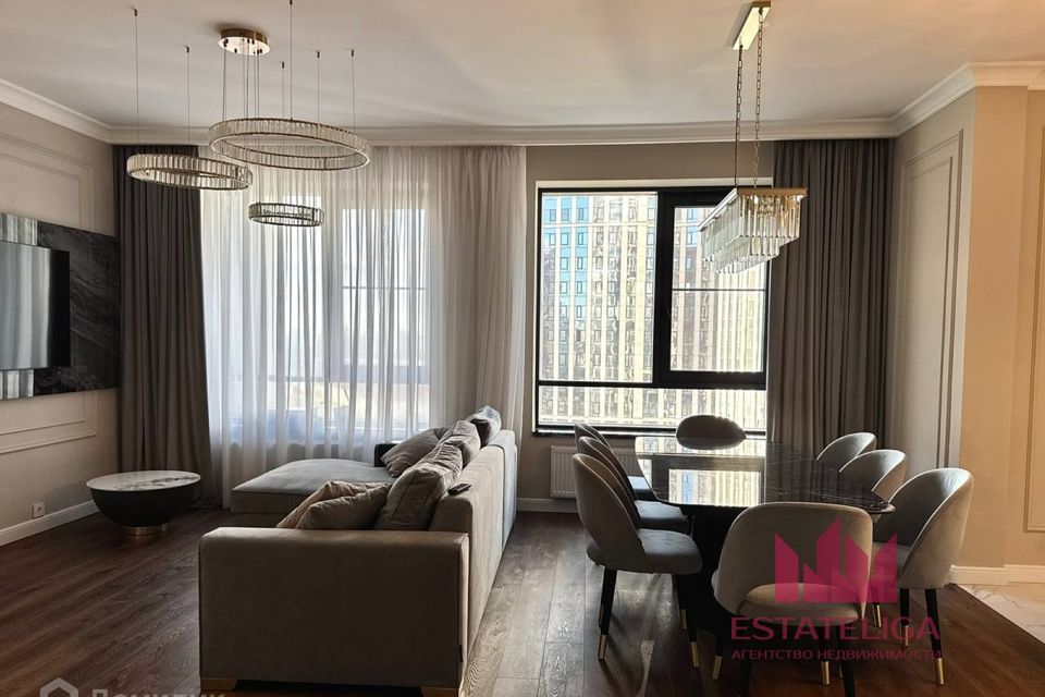 Продаётся 3-комнатная квартира, 98 м²